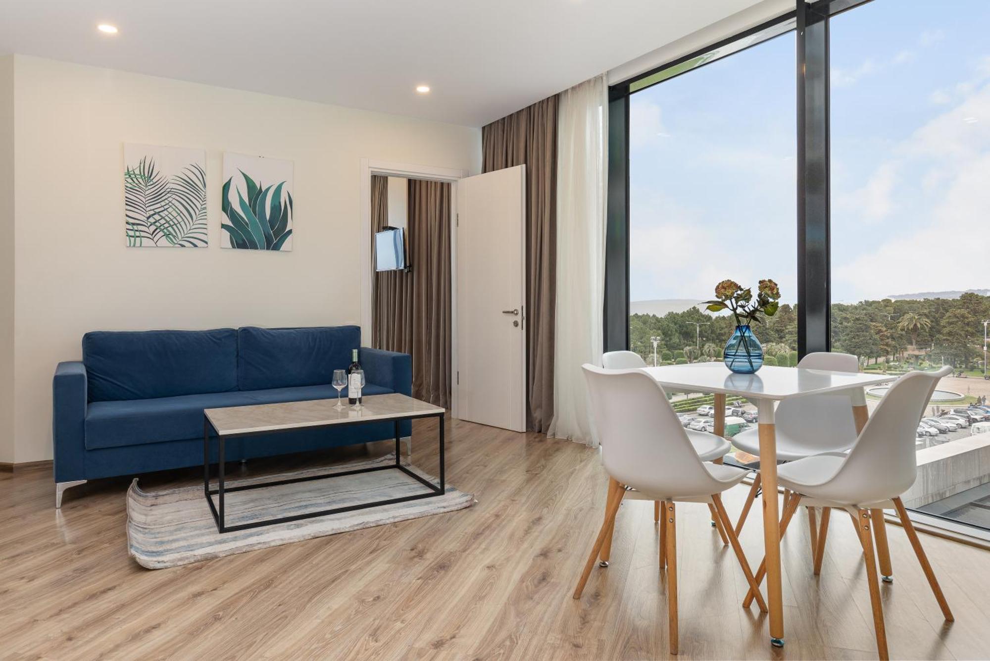 Bellevue Residence Suites Batoumi Extérieur photo